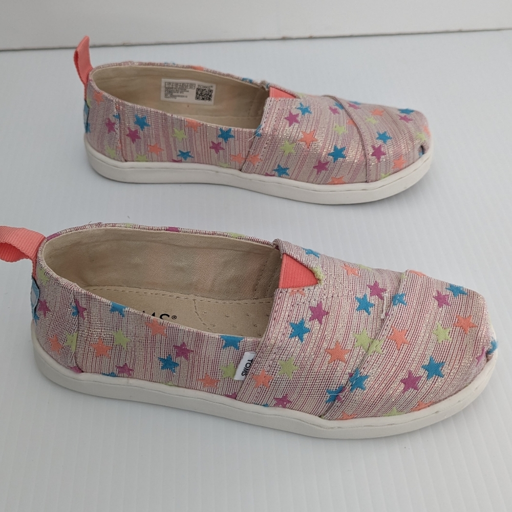 Like new TOMS Youth Alpargata Glimmer Stars - Sz. 1